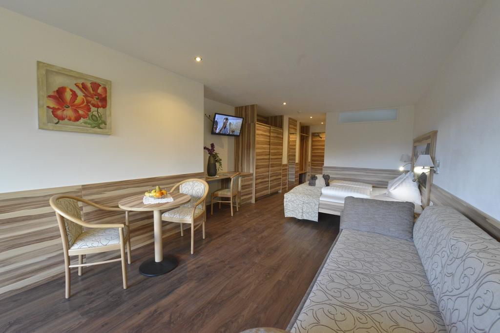 Molaris Hotel 4*
